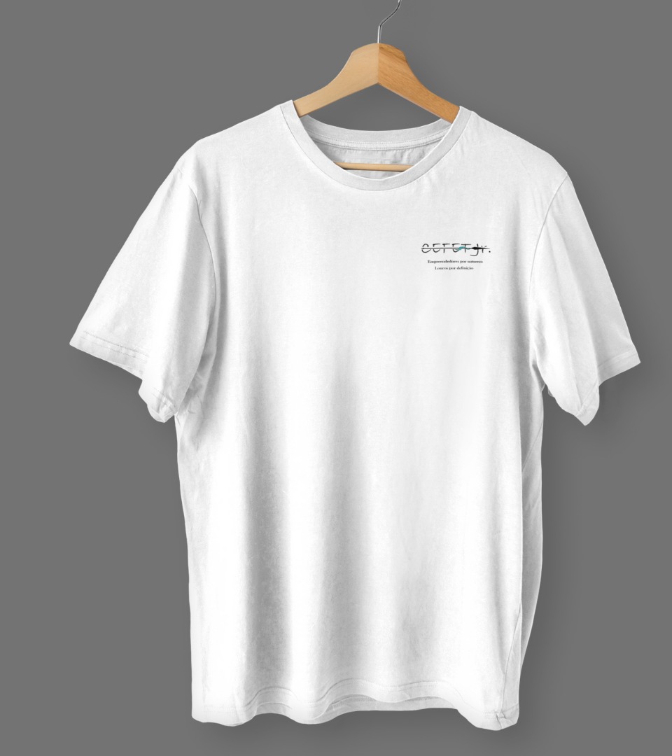 Camiseta Loucos por Definição - Logo Colorida - Imagem 3